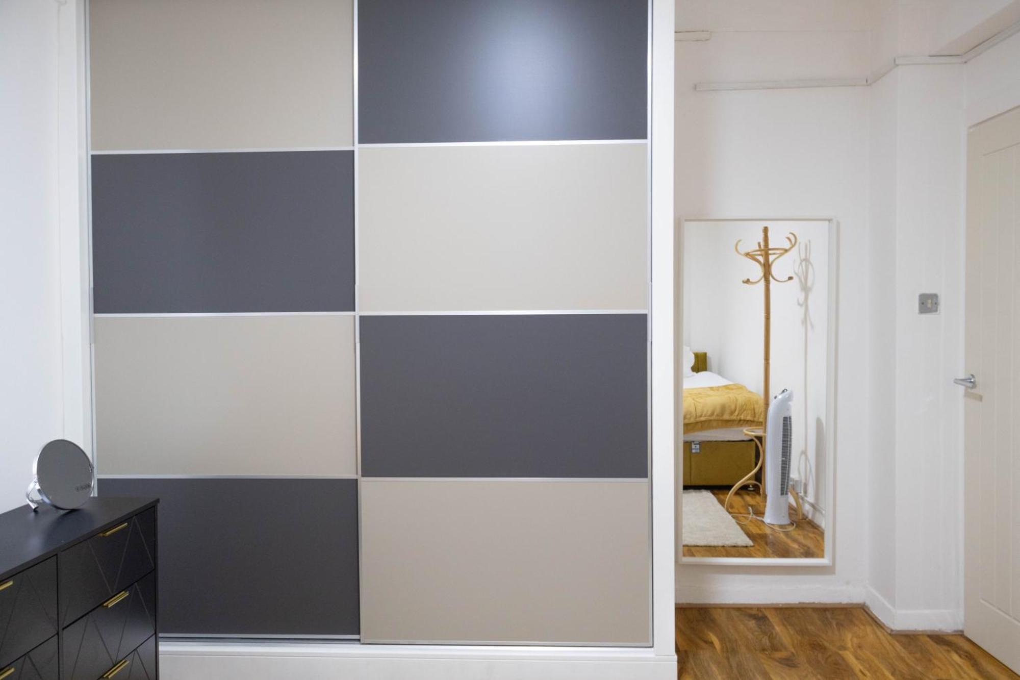 Stylish Oxford Street Apartment